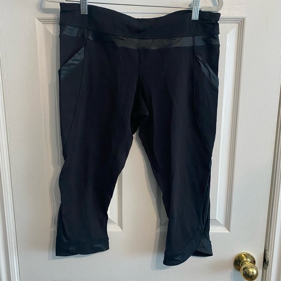 Lululemon crops - Picture 1 of 3